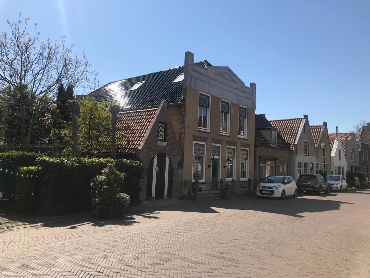 B&B Logeren Bij De Burgemeester Stad aan 't Haringvliet ภายนอก รูปภาพ