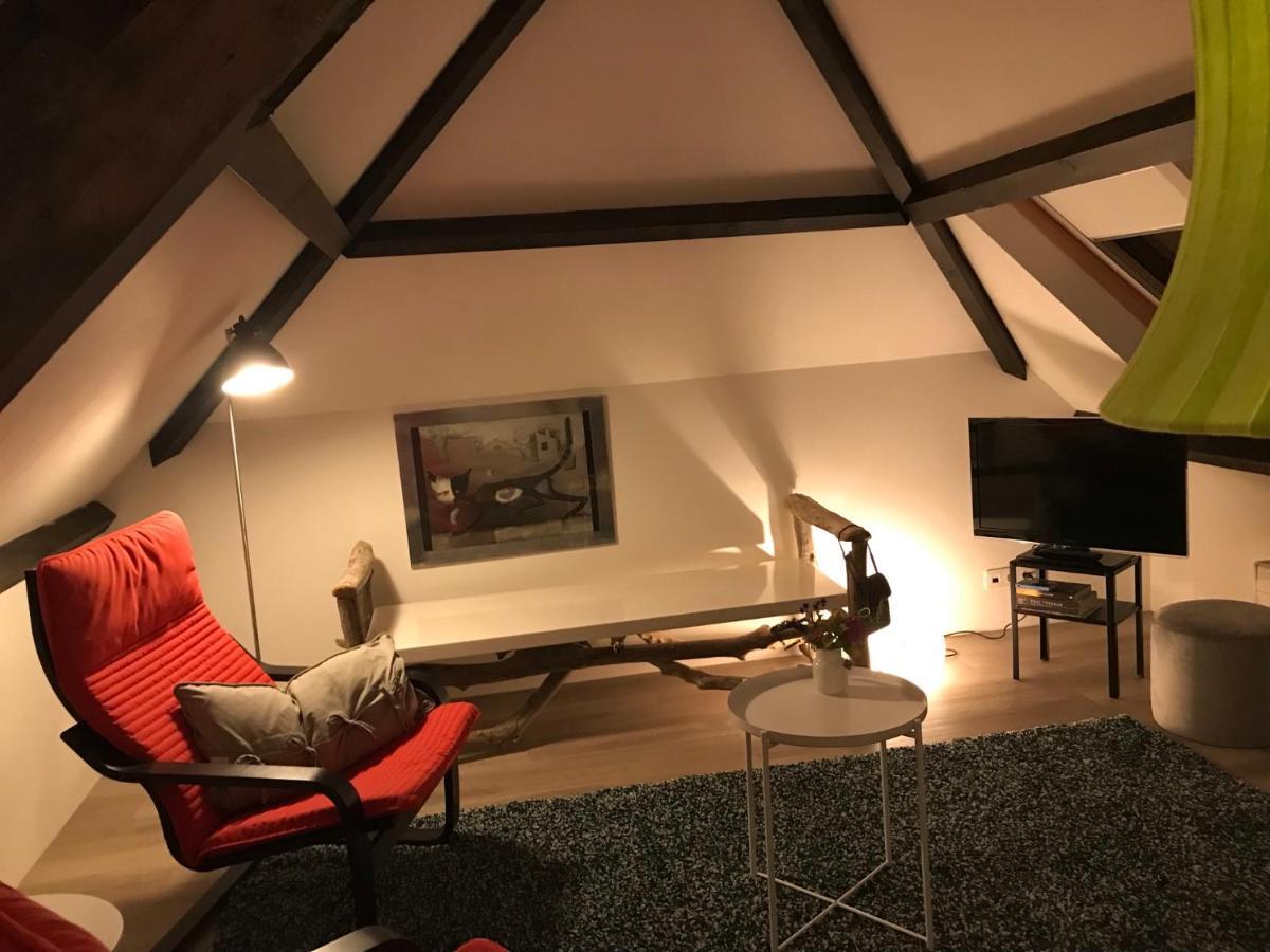 B&B Logeren Bij De Burgemeester Stad aan 't Haringvliet ภายนอก รูปภาพ