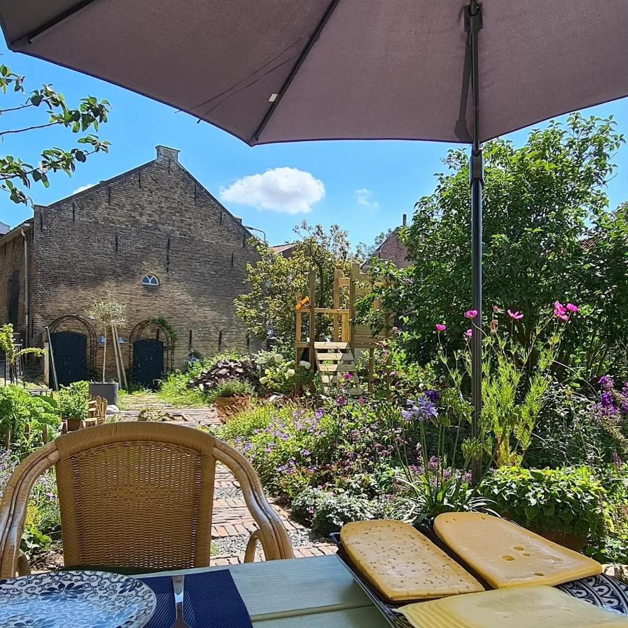 B&B Logeren Bij De Burgemeester Stad aan 't Haringvliet ภายนอก รูปภาพ